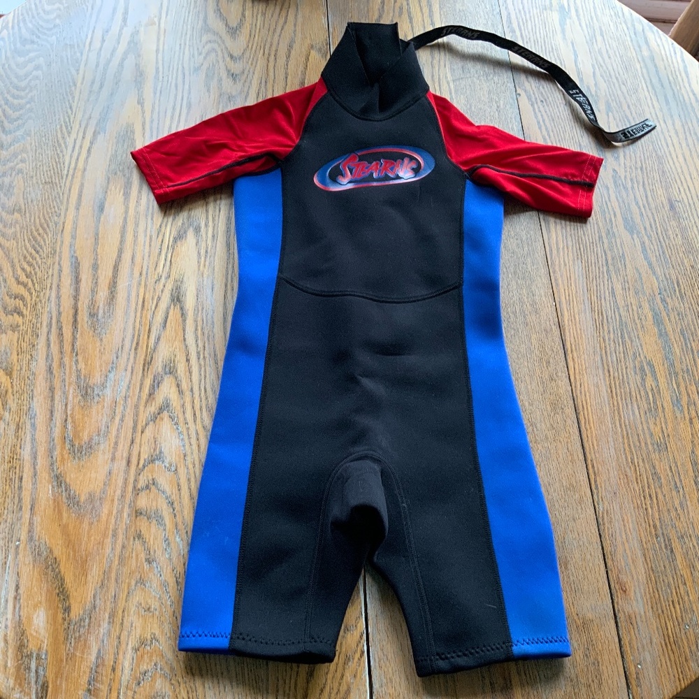 STEARNS wet suit/excellent condition/Small kids? (Pit to pit 12)